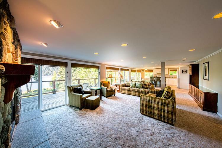 Gowlland Harbour Resort Heriot Bay Exterior photo